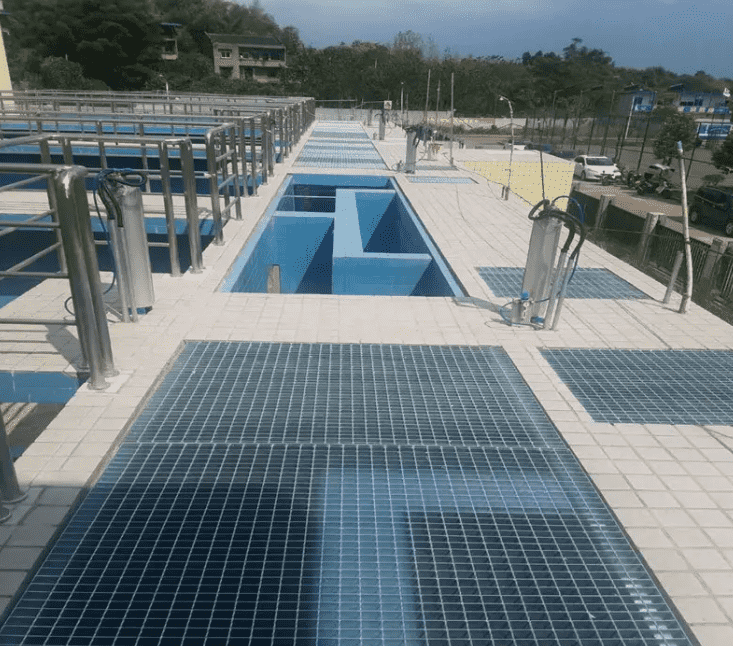 河北搭載平臺(tái)熱鍍鋅鋼格柵板的規(guī)格種類(lèi)有哪些？