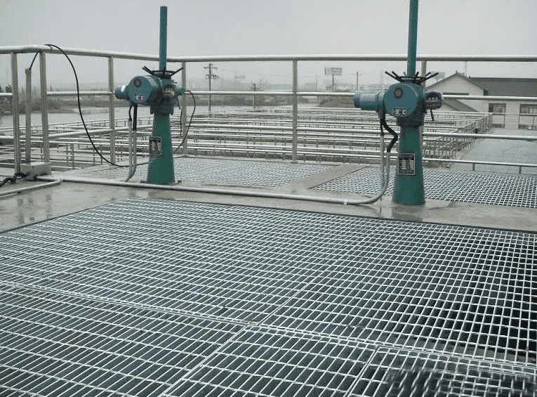 鍍鋅格柵板在污水廠里使用有什么特點(diǎn)？